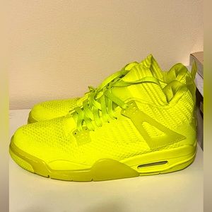 Jordan 4 Retro Flyknit Volt
